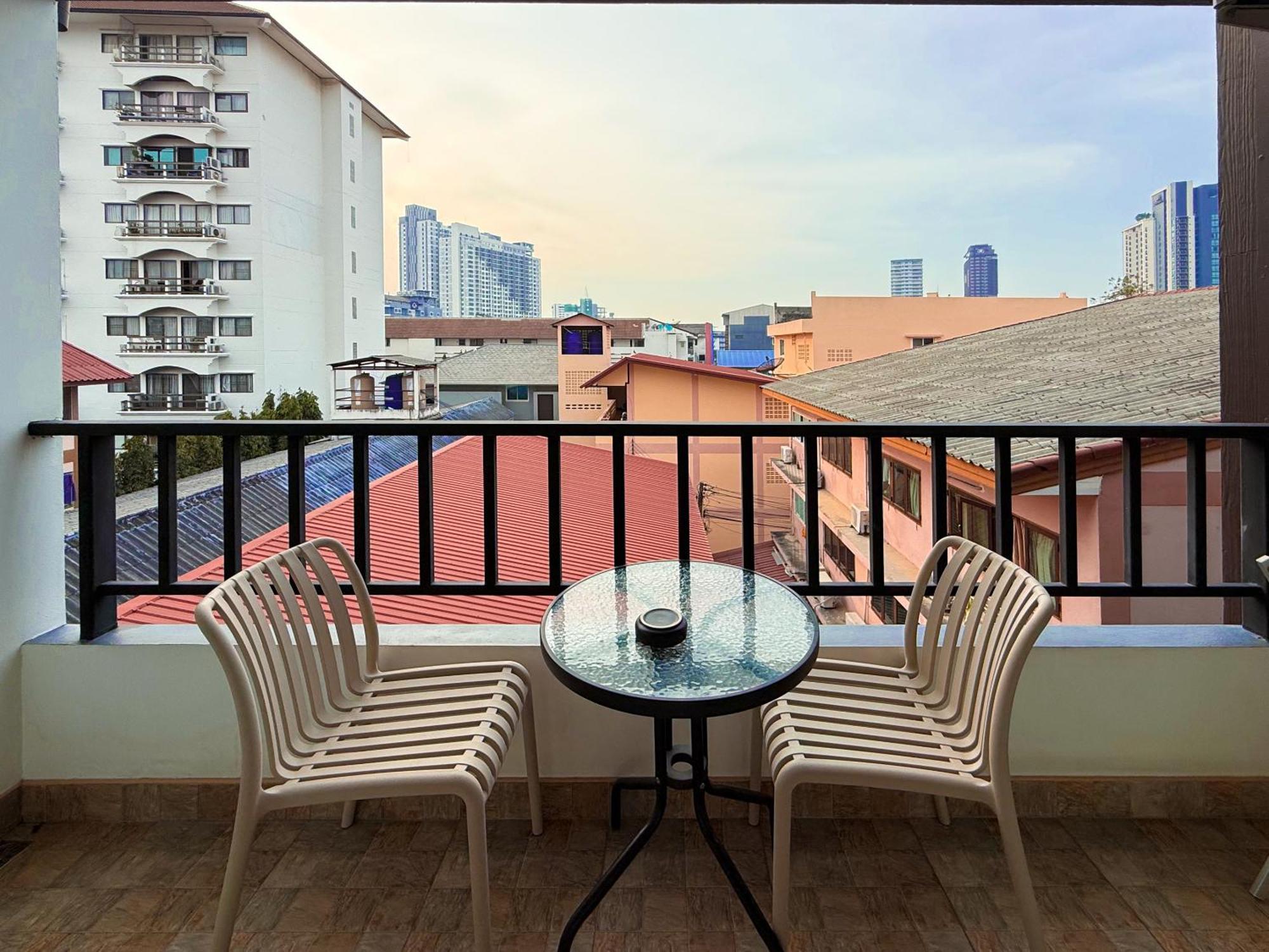Nalanta Hotel Pattaya Eksteriør billede